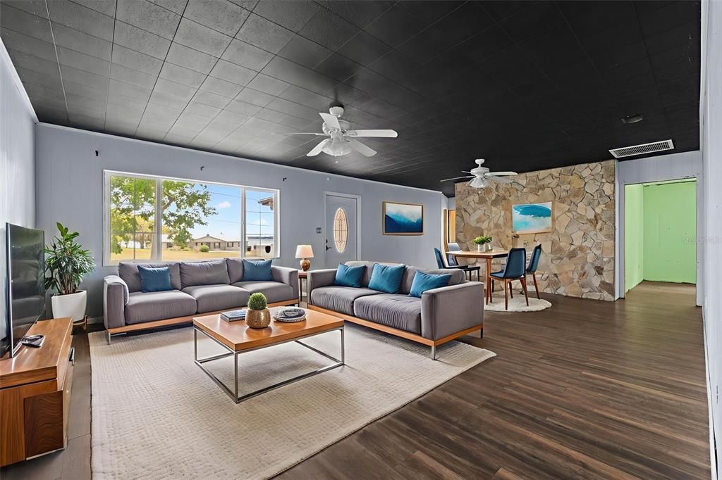 待售: $159,900 (3 贝兹, 2 浴室, 1436 平方英尺)