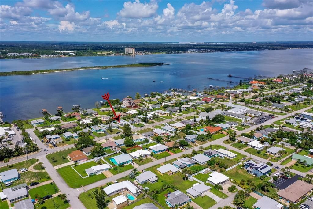 待售: $439,000 (2 贝兹, 1 浴室, 864 平方英尺)