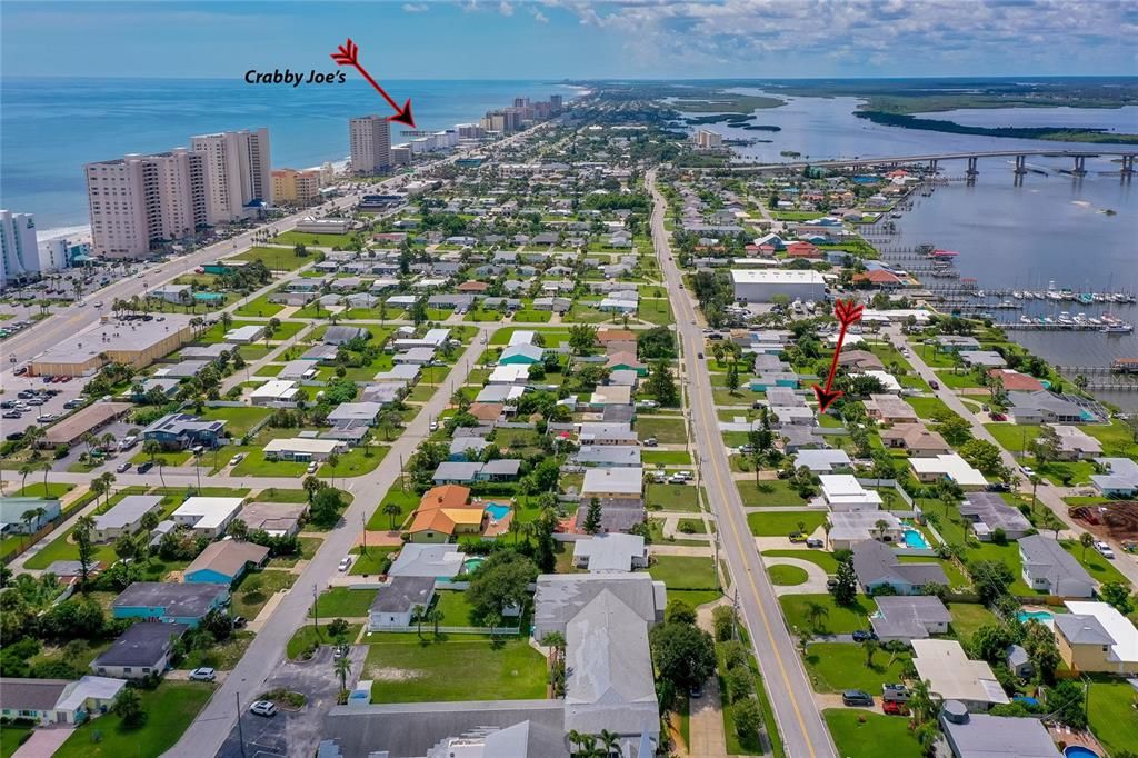 待售: $439,000 (2 贝兹, 1 浴室, 864 平方英尺)