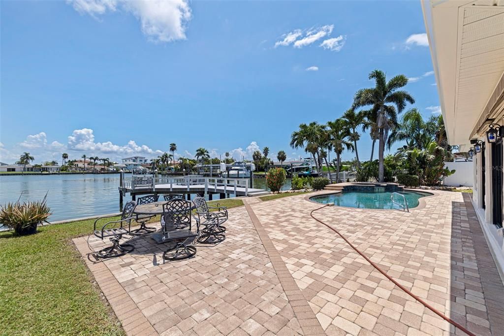 待售: $1,395,000 (3 贝兹, 3 浴室, 2253 平方英尺)