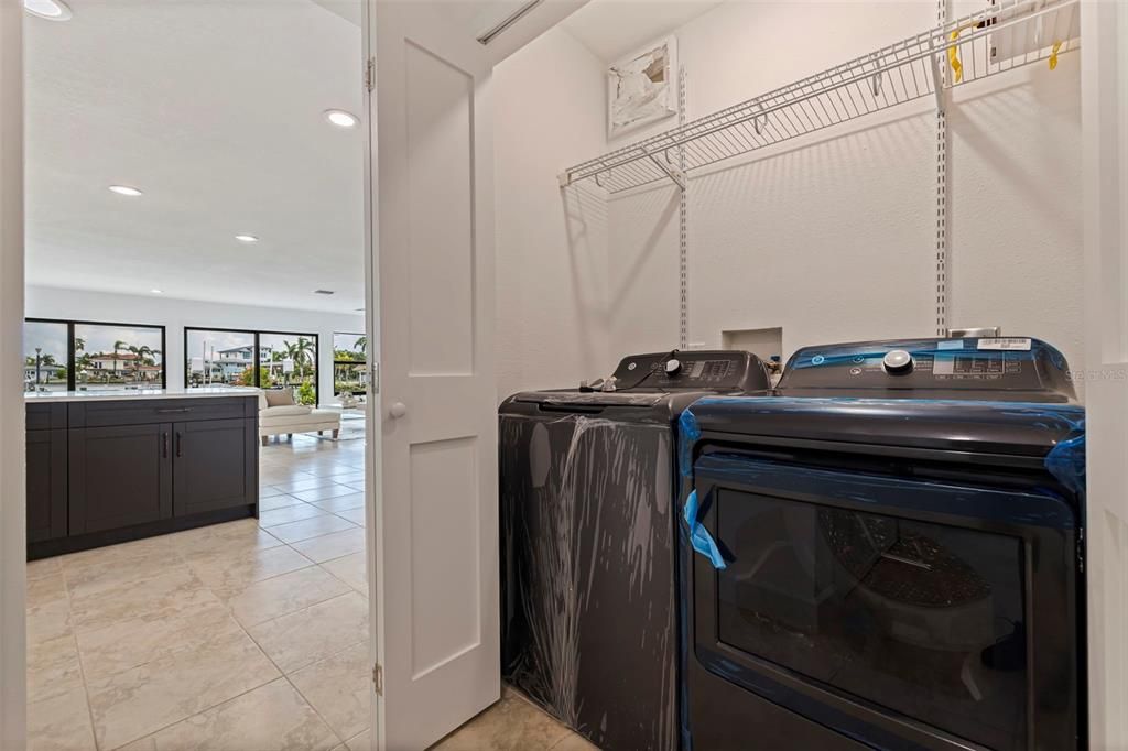 待售: $1,395,000 (3 贝兹, 3 浴室, 2253 平方英尺)