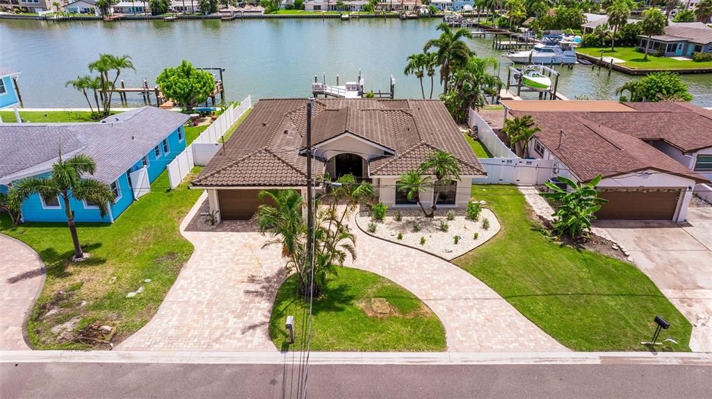 待售: $1,395,000 (3 贝兹, 3 浴室, 2253 平方英尺)