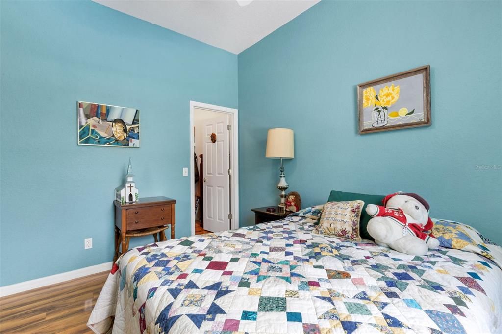 На продажу: $469,900 (3 спален, 2 ванн, 2129 Квадратных фут)