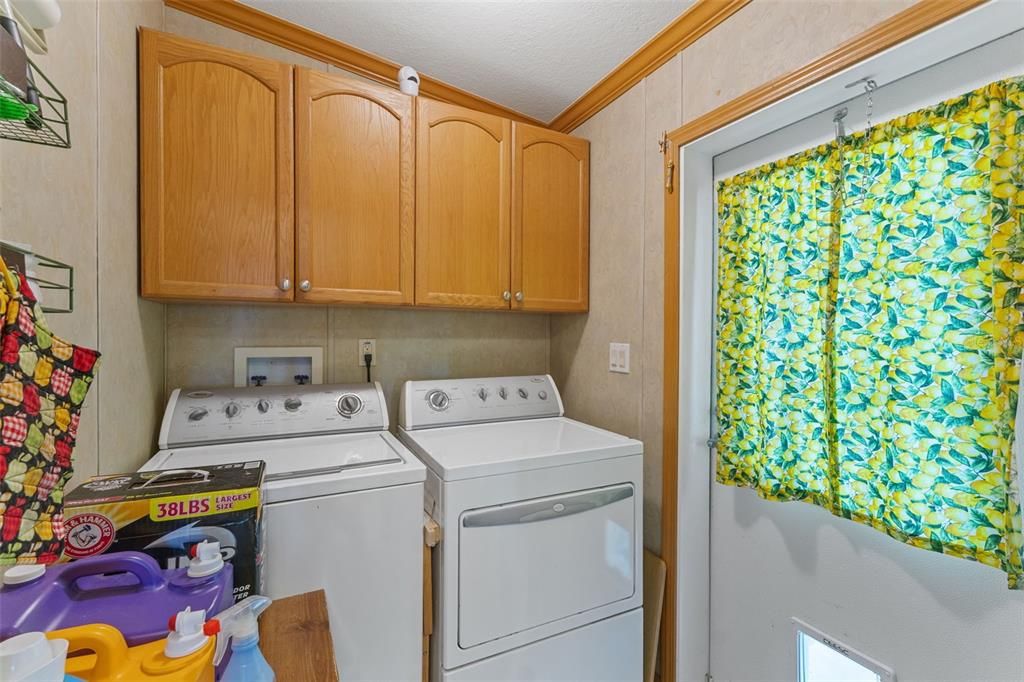 For Sale: $189,900 (2 beds, 2 baths, 1056 Square Feet)