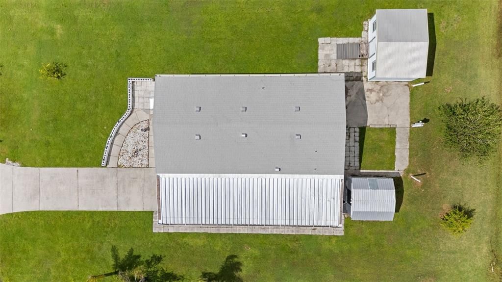 For Sale: $189,900 (2 beds, 2 baths, 1056 Square Feet)