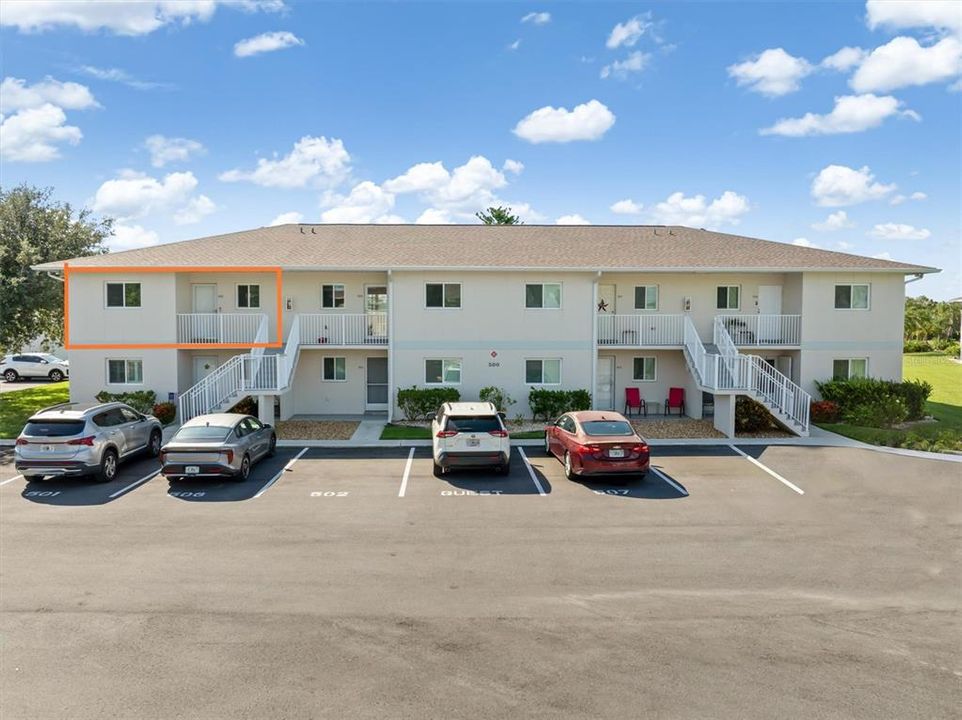 待售: $154,000 (2 贝兹, 2 浴室, 871 平方英尺)