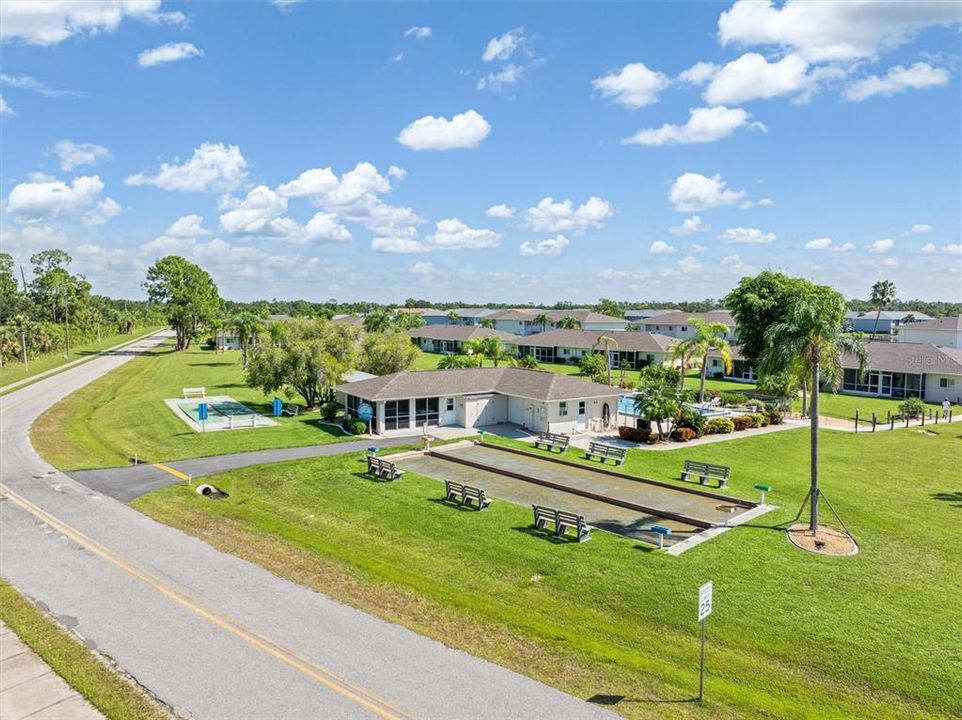 待售: $154,000 (2 贝兹, 2 浴室, 871 平方英尺)