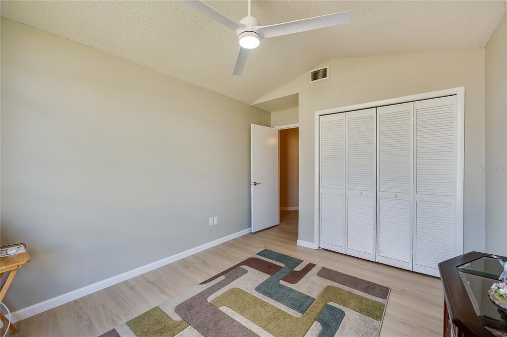 For Sale: $294,000 (3 beds, 2 baths, 1268 Square Feet)