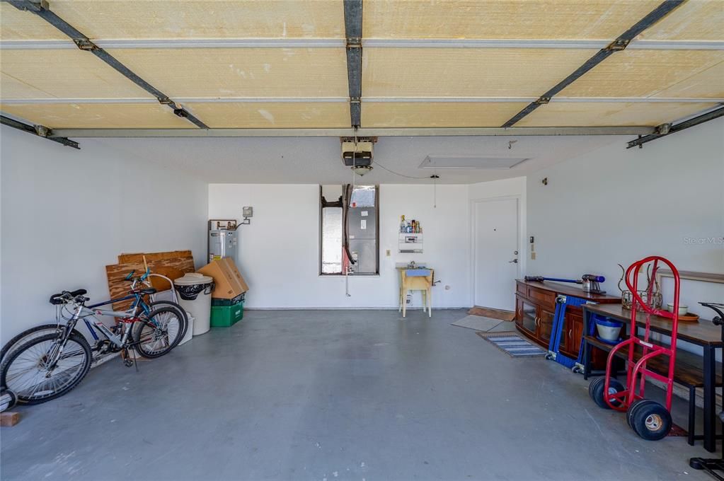 For Sale: $294,000 (3 beds, 2 baths, 1268 Square Feet)