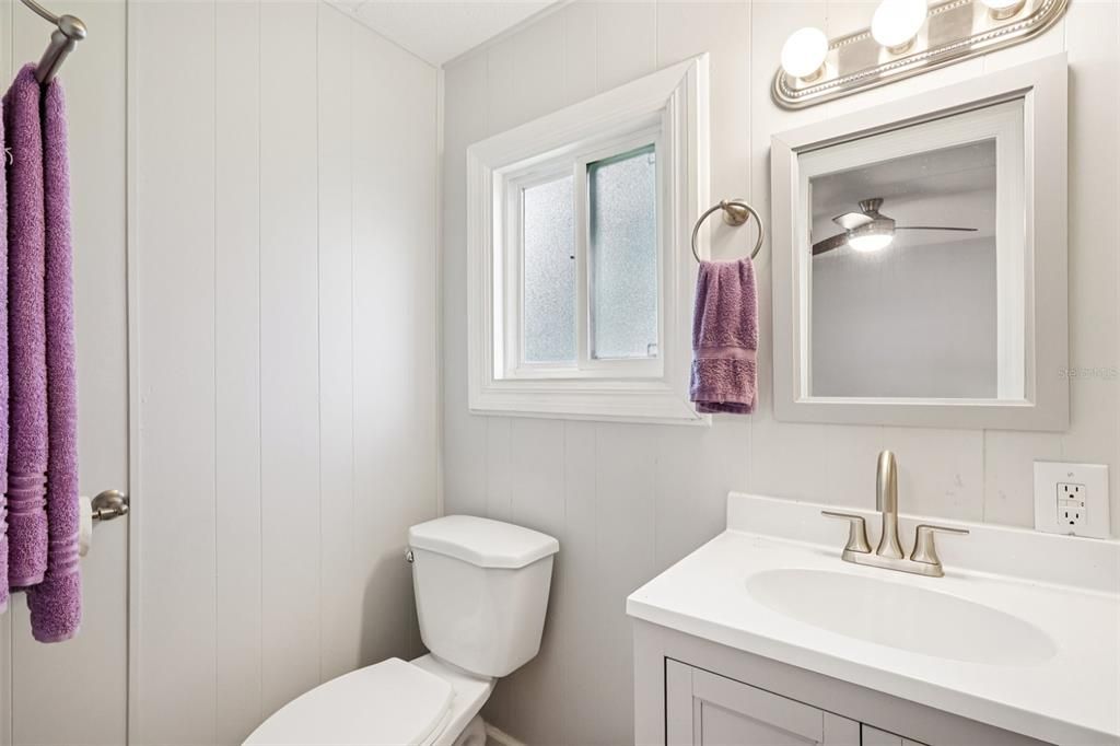 待售: $90,000 (2 贝兹, 2 浴室, 792 平方英尺)