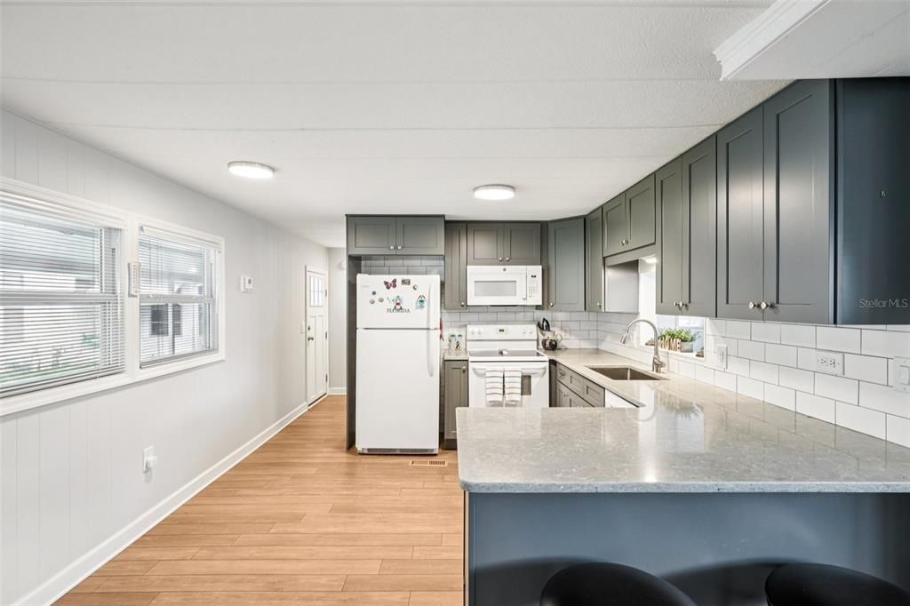 待售: $90,000 (2 贝兹, 2 浴室, 792 平方英尺)