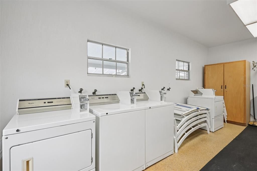 待售: $90,000 (2 贝兹, 2 浴室, 792 平方英尺)