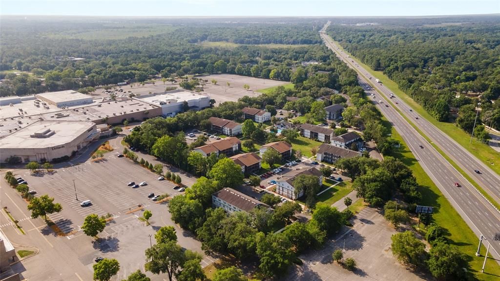 待售: $99,000 (1 贝兹, 1 浴室, 702 平方英尺)