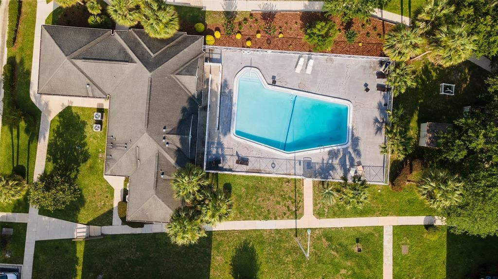 待售: $99,000 (1 贝兹, 1 浴室, 702 平方英尺)