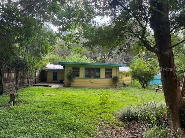 待售: $125,000 (2 贝兹, 1 浴室, 812 平方英尺)