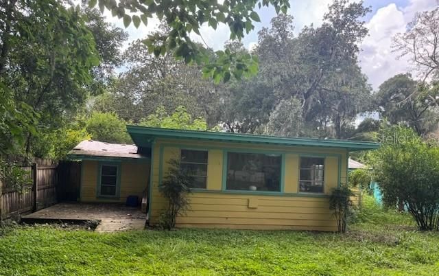 待售: $125,000 (2 贝兹, 1 浴室, 812 平方英尺)