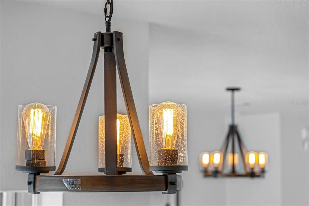 Под контрактом: $639,900 (4 спален, 3 ванн, 2518 Квадратных фут)