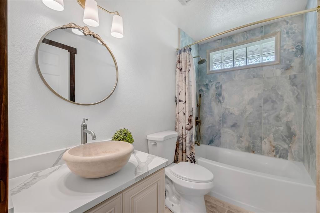 Под контрактом: $639,900 (4 спален, 3 ванн, 2518 Квадратных фут)