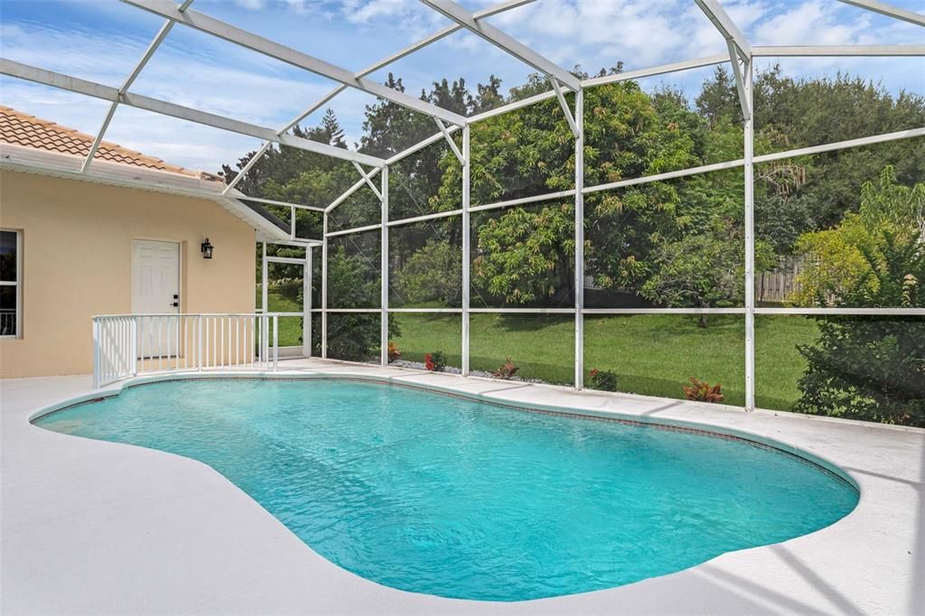 Под контрактом: $639,900 (4 спален, 3 ванн, 2518 Квадратных фут)