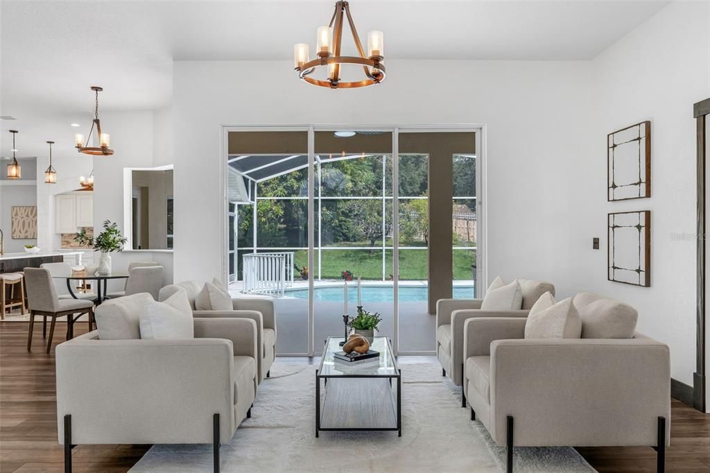 Под контрактом: $639,900 (4 спален, 3 ванн, 2518 Квадратных фут)