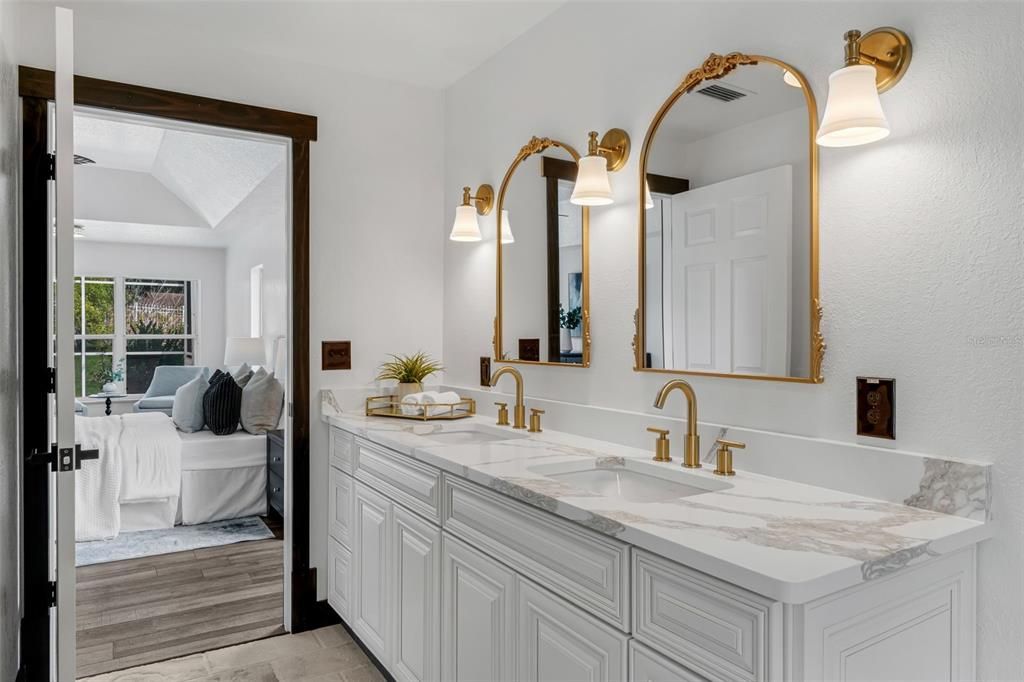 Под контрактом: $639,900 (4 спален, 3 ванн, 2518 Квадратных фут)