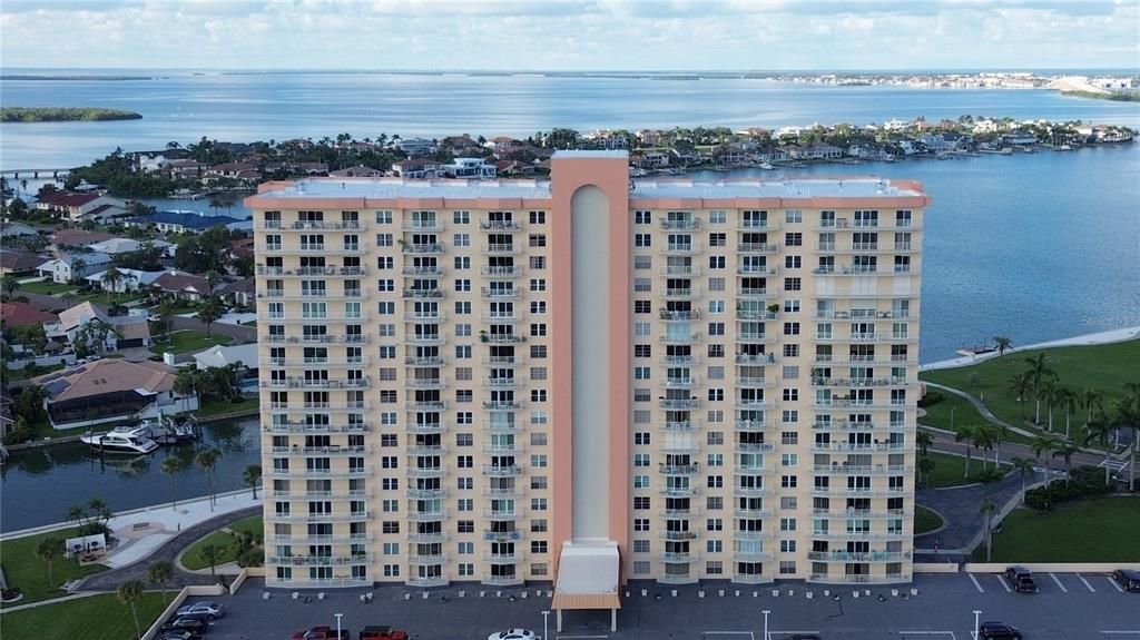 В аренду: $1,740 (1 спален, 1 ванн, 745 Квадратных фут)