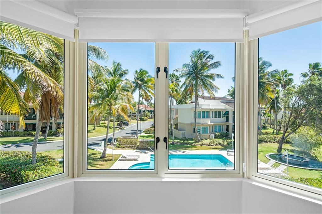 For Rent: $5,500 (3 beds, 2 baths, 2500 Square Feet)