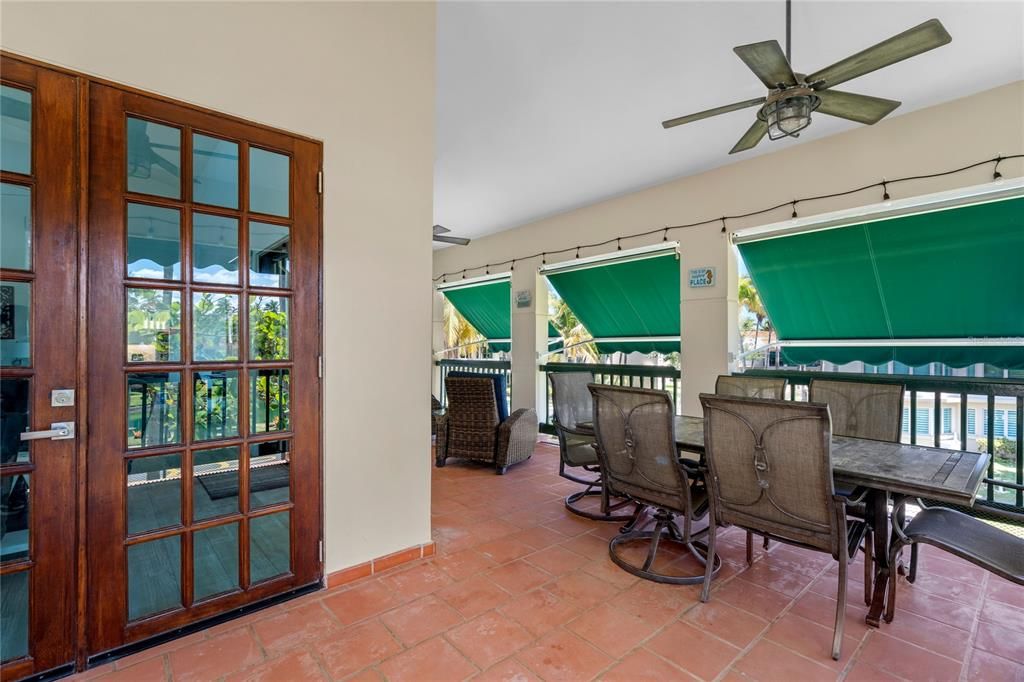 For Rent: $5,500 (3 beds, 2 baths, 2500 Square Feet)