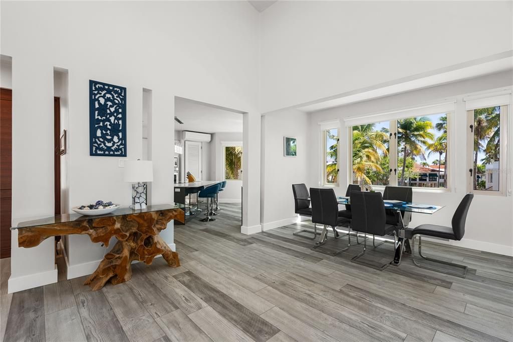 For Rent: $5,500 (3 beds, 2 baths, 2500 Square Feet)