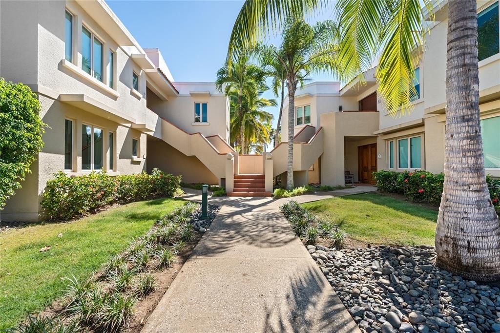 For Rent: $5,500 (3 beds, 2 baths, 2500 Square Feet)