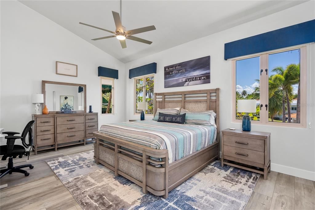 For Rent: $5,500 (3 beds, 2 baths, 2500 Square Feet)