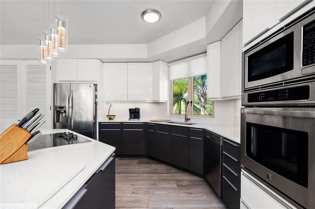 For Rent: $5,500 (3 beds, 2 baths, 2500 Square Feet)