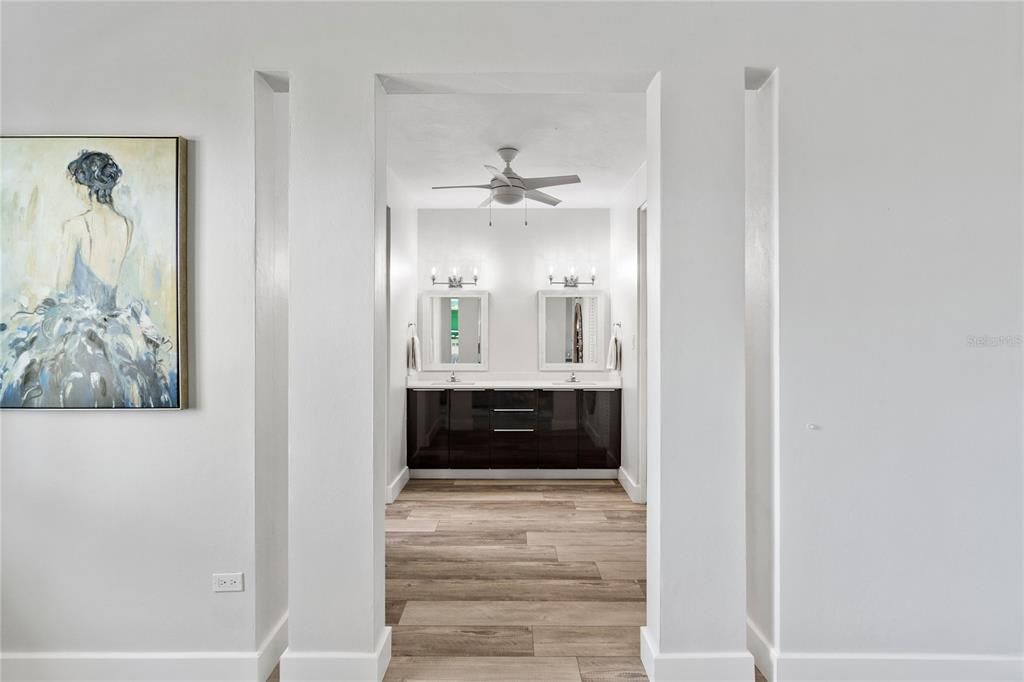 For Rent: $5,500 (3 beds, 2 baths, 2500 Square Feet)