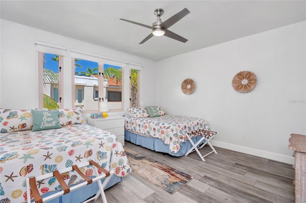 For Rent: $5,500 (3 beds, 2 baths, 2500 Square Feet)