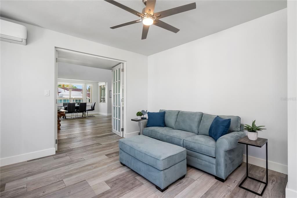 For Rent: $5,500 (3 beds, 2 baths, 2500 Square Feet)