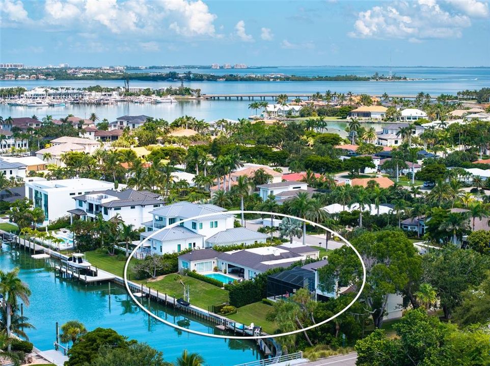 En Renta: $10,900 (3 camas, 4 baños, 2760 Pies cuadrados)