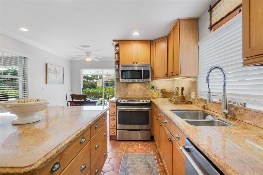 En Renta: $10,900 (3 camas, 4 baños, 2760 Pies cuadrados)