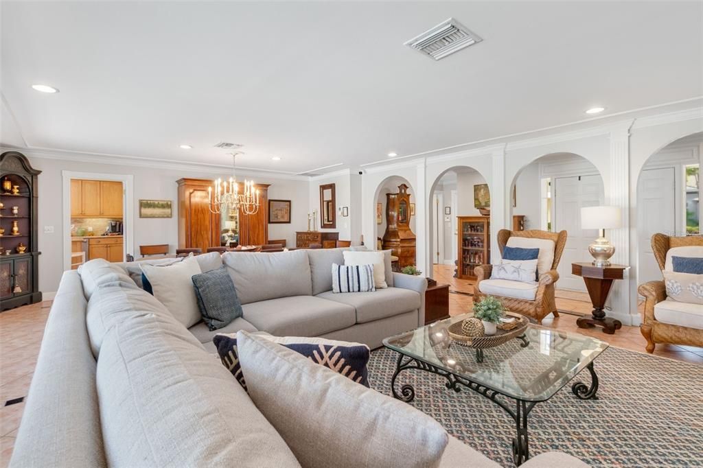 En Renta: $10,900 (3 camas, 4 baños, 2760 Pies cuadrados)