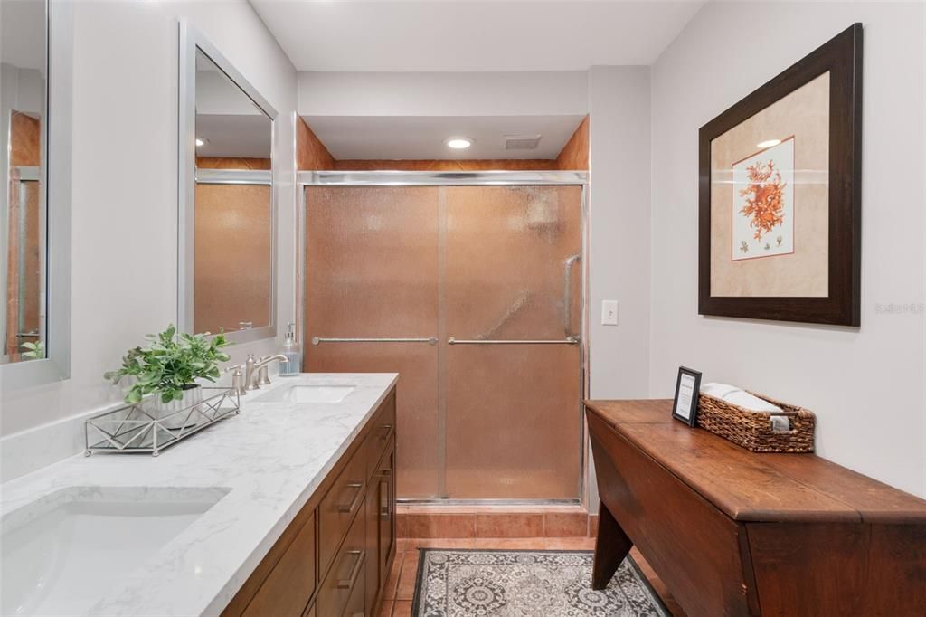 En Renta: $10,900 (3 camas, 4 baños, 2760 Pies cuadrados)