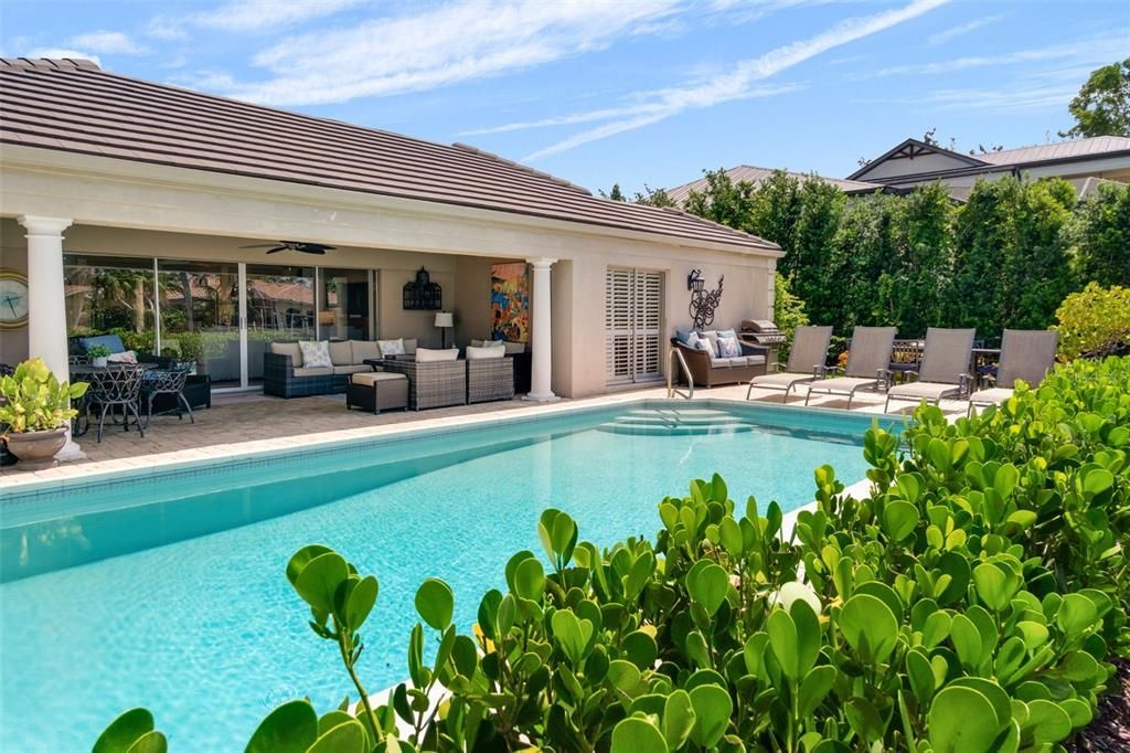 En Renta: $10,900 (3 camas, 4 baños, 2760 Pies cuadrados)