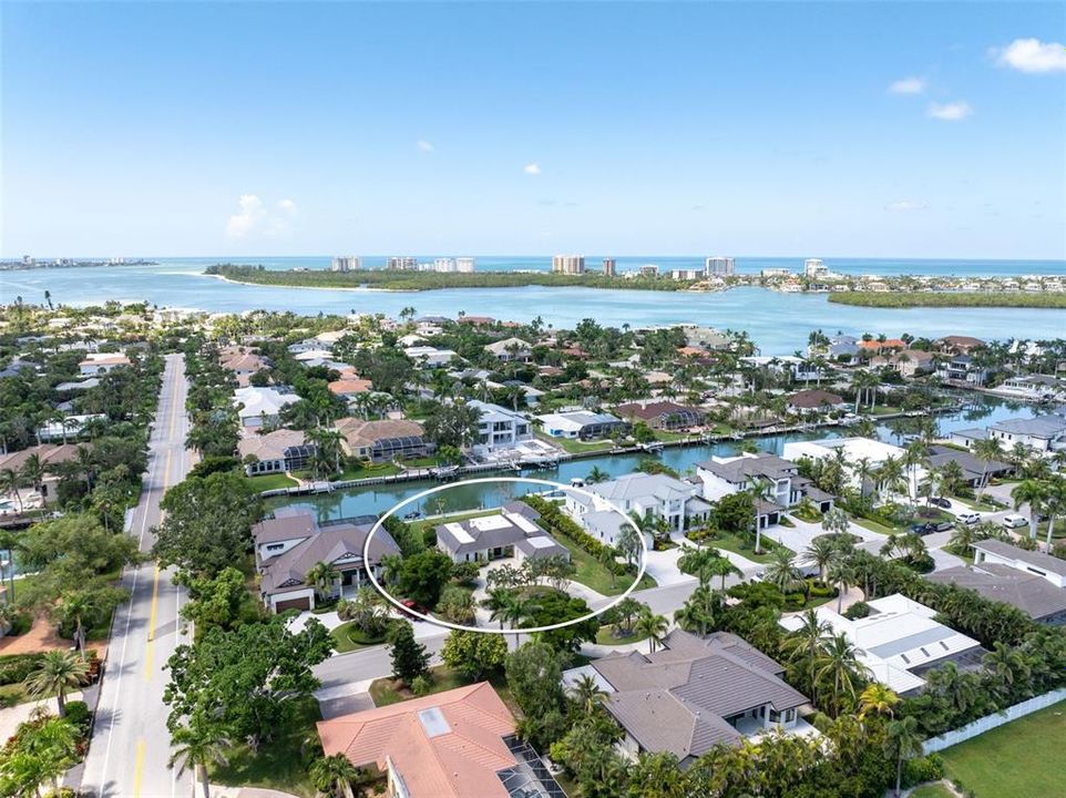 En Renta: $10,900 (3 camas, 4 baños, 2760 Pies cuadrados)