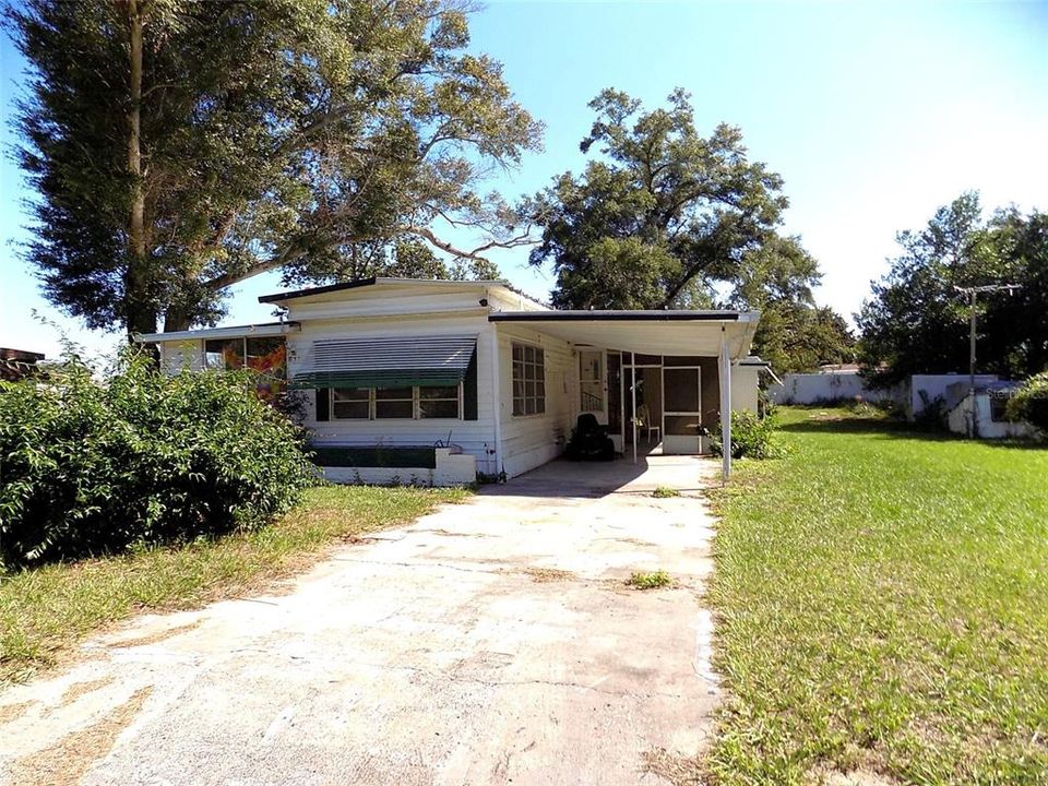 For Sale: $70,000 (3 beds, 2 baths, 872 Square Feet)