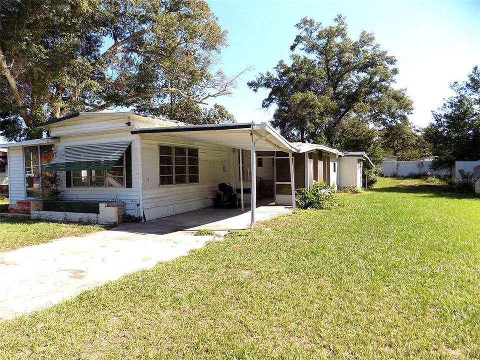 For Sale: $70,000 (3 beds, 2 baths, 872 Square Feet)