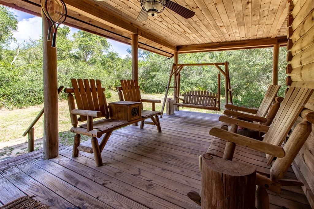 For Sale: $349,900 (3 beds, 1 baths, 1135 Square Feet)