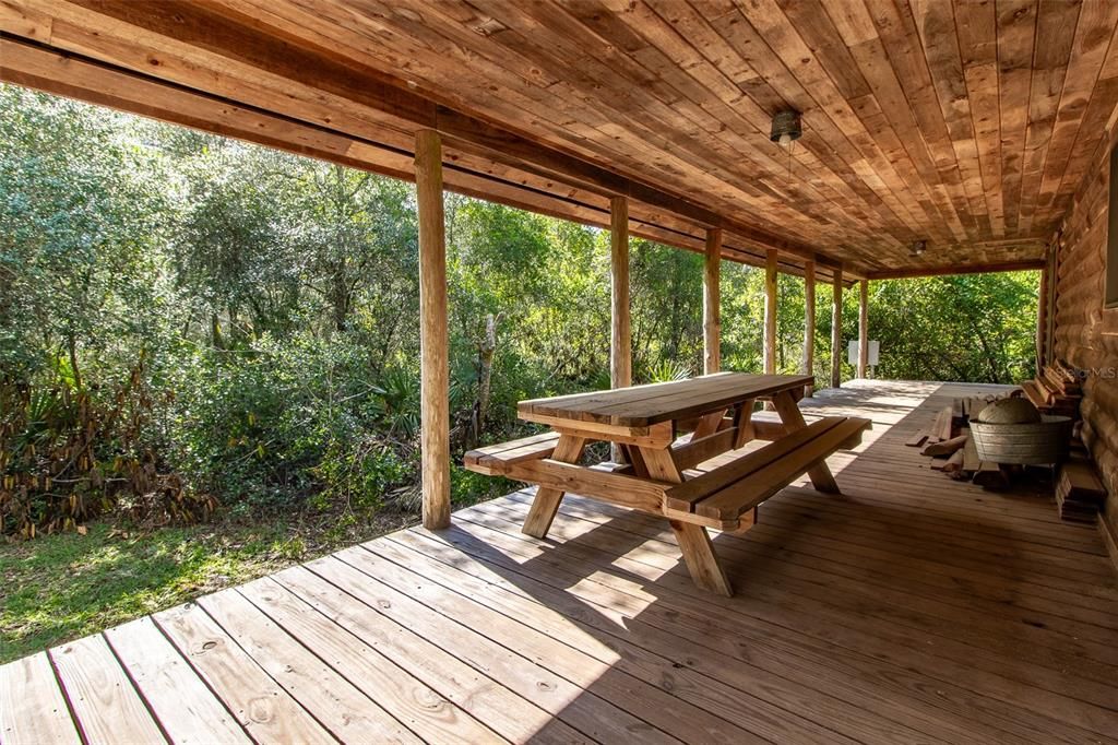 For Sale: $349,900 (3 beds, 1 baths, 1135 Square Feet)