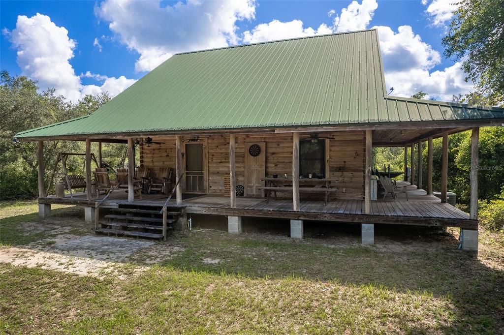 For Sale: $349,900 (3 beds, 1 baths, 1135 Square Feet)