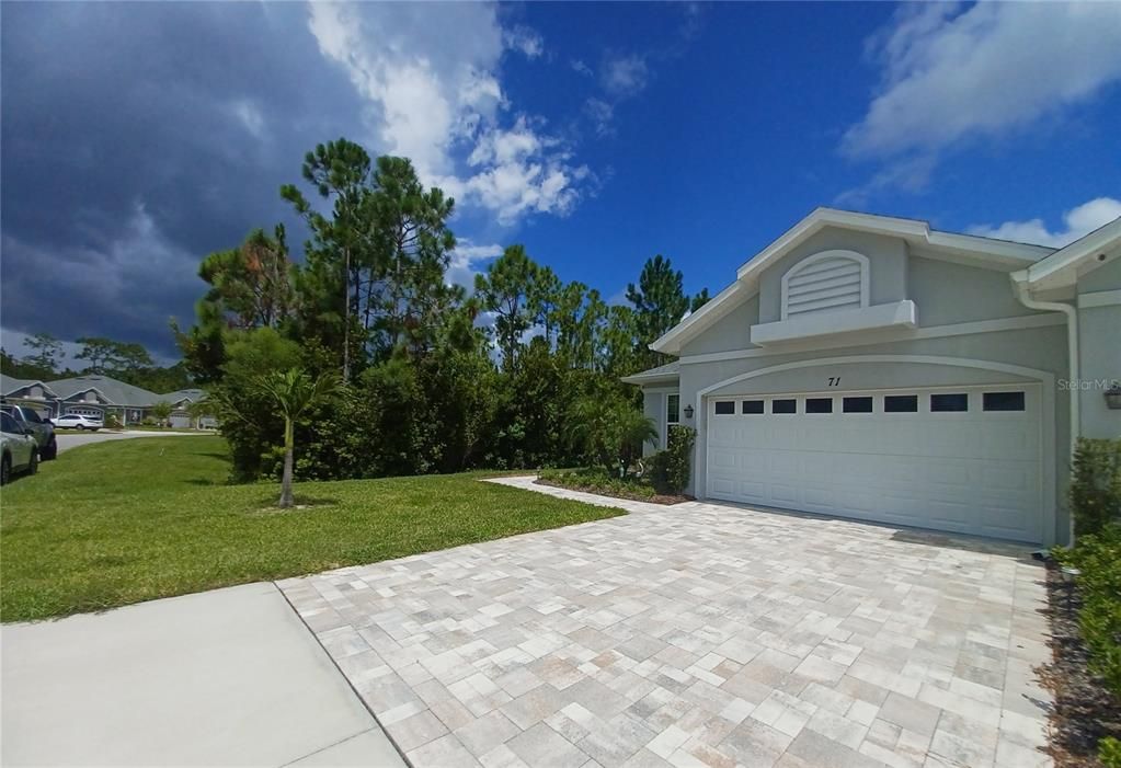 Active With Contract: $358,000 (2 beds, 2 baths, 1598 Square Feet)