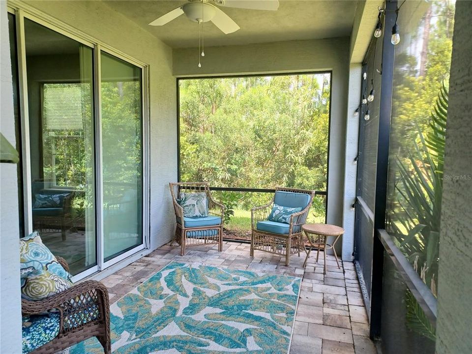 Active With Contract: $358,000 (2 beds, 2 baths, 1598 Square Feet)