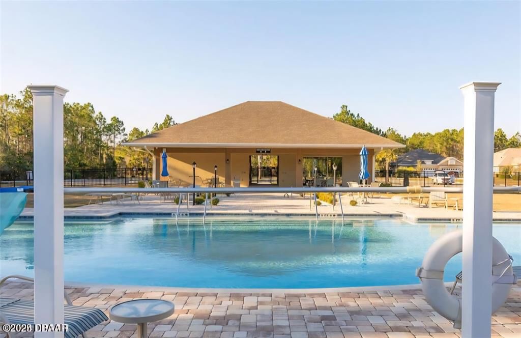 Active With Contract: $358,000 (2 beds, 2 baths, 1598 Square Feet)