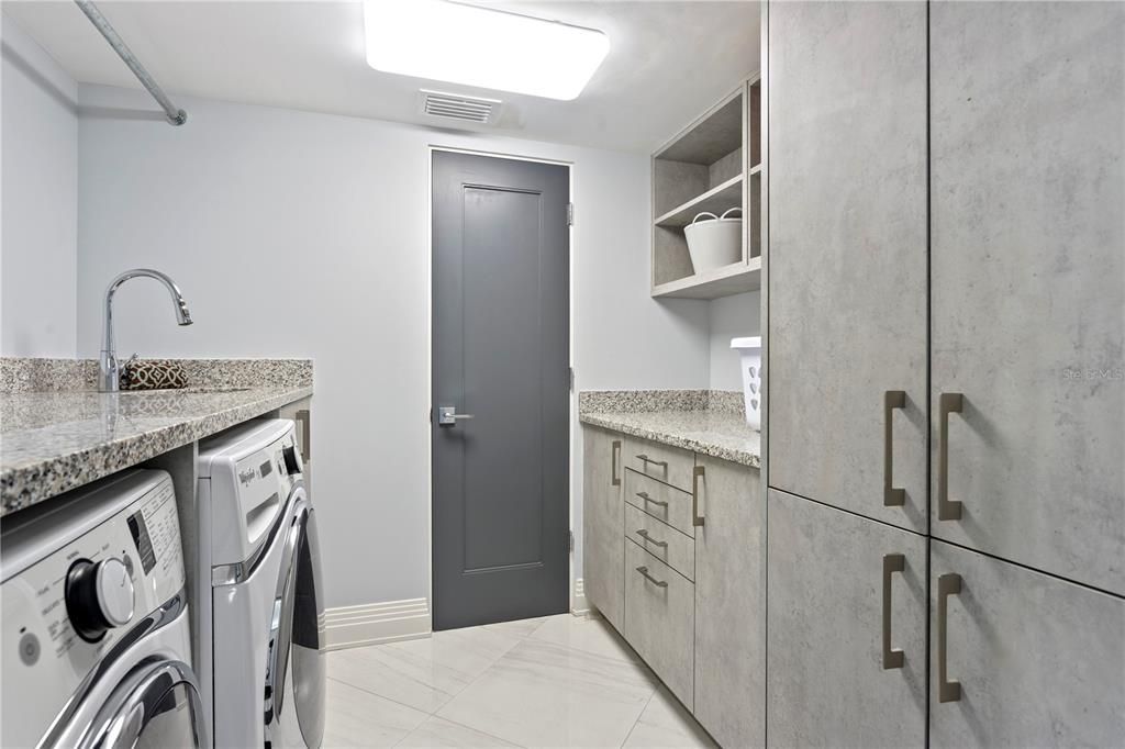 В аренду: $15,000 (4 спален, 4 ванн, 4189 Квадратных фут)